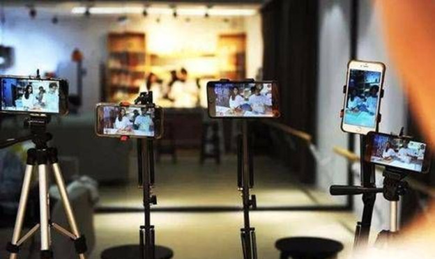 广告人的自白：品牌跑步进场的直播带货本质不是卖货