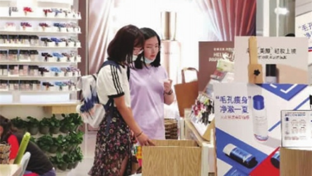 国产化妆品崛起？&ldquo;国货之光&rdquo;销售额两小时破亿