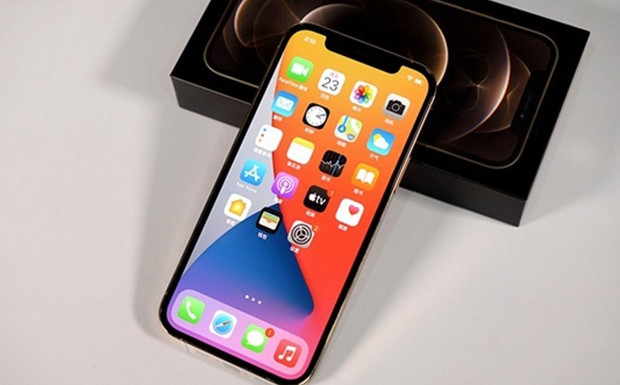 iPhone上素质最好的那块LCD屏：不做了