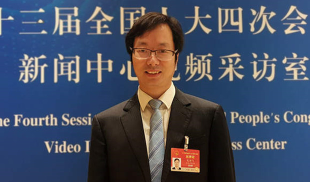 史浩飞代表：建议联合执法打击弹窗广告违法行为