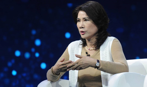 董明珠谈直播带货：直播一点都不累，我一场能做上百亿
