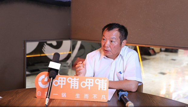 呷哺呷哺关闭200家亏损门店、旗下高端品牌退出市场 业内：内部管理问题显露