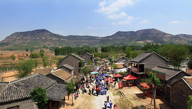 严防以影视基地之名行房地产开发之实