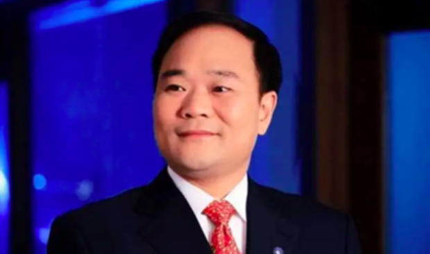 李书福认真造手机，15薪招人