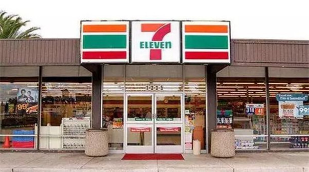 711就广告擦边道歉登热搜，宣传品含维他柠檬茶引争议