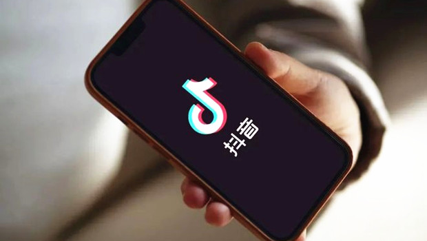李佳琦、薇娅抖音「复出」，背后谁在操盘？