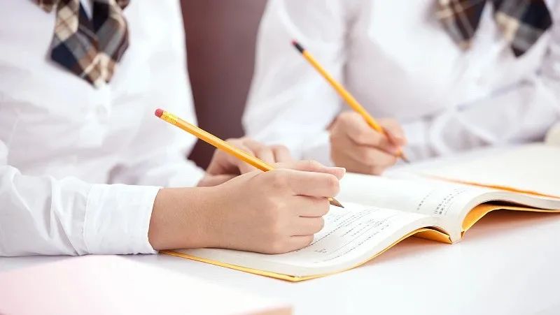 严禁任何形式的&ldquo;住家家教&rdquo;推介行为