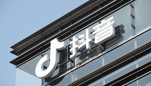 抖音电商，杠上淘宝