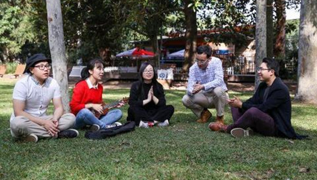 美媒：各国大学争相吸引中国留学生