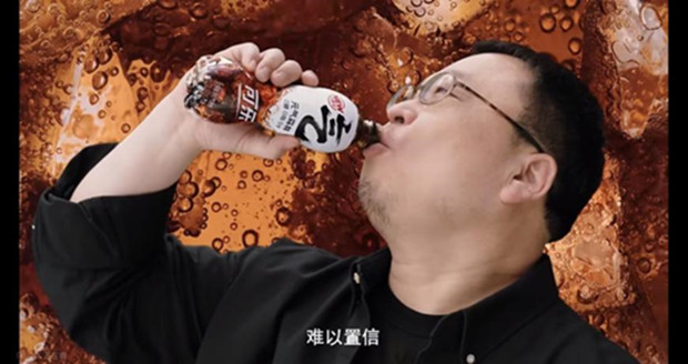 勤奋直播的罗永浩又接起了广告代言，但这次涉嫌抄袭？