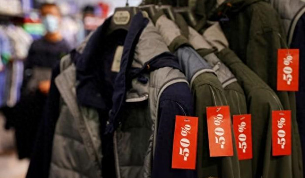 欧盟批准新规：禁止大型零售企业销毁未售出的服装和鞋类