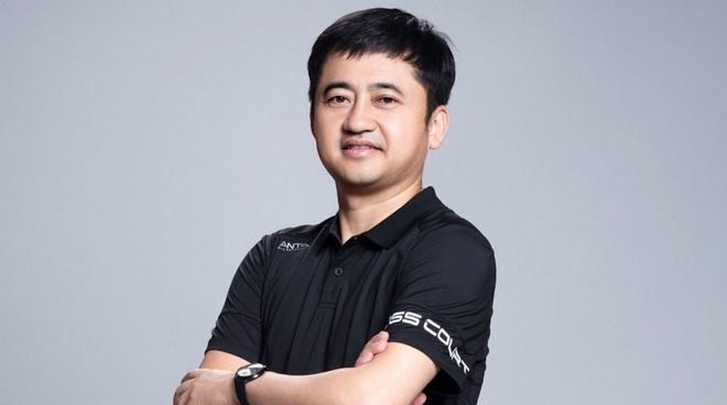 安踏老板买出千亿身家