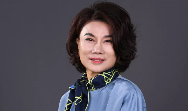 董明珠：格力电器已研发了美容仪，用一个星期，就发现自己漂亮了