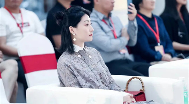 宗馥莉全面接手，娃哈哈驶向何方？