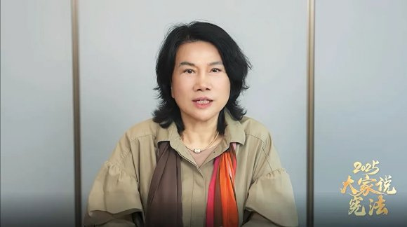 民营企业最怕什么？宪法宣传周，董明珠说出了心里话！