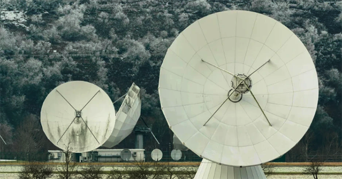 美国花100亿美元买回卫星频段 支持5G建网