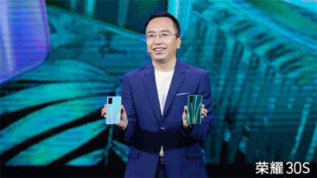 荣耀2月成中国手机第二，我们的智慧屏永远没有开关机广告