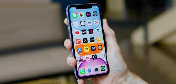 那些骂苹果不送充电器的人，正在狂买iPhone12
