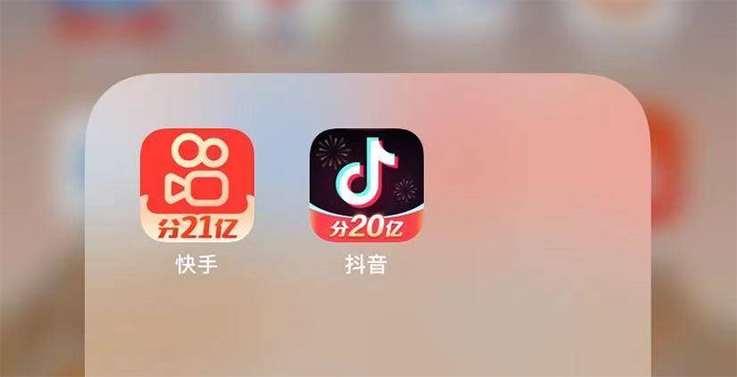 快手卷抖音，卷到了中年人