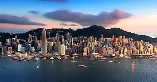 邓炳强：香港准备订立网络安全法例